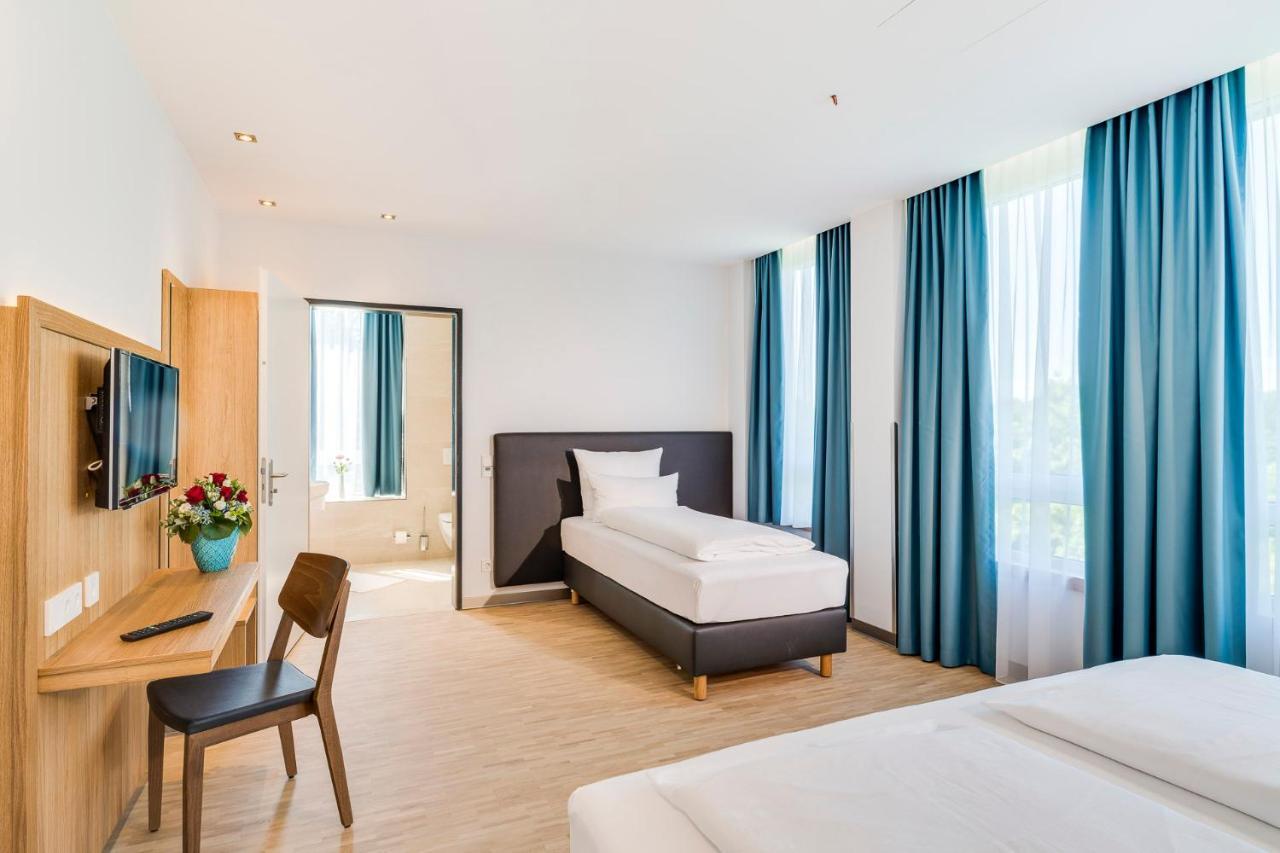 Hotel-Etage Apfelrot Erding Esterno foto