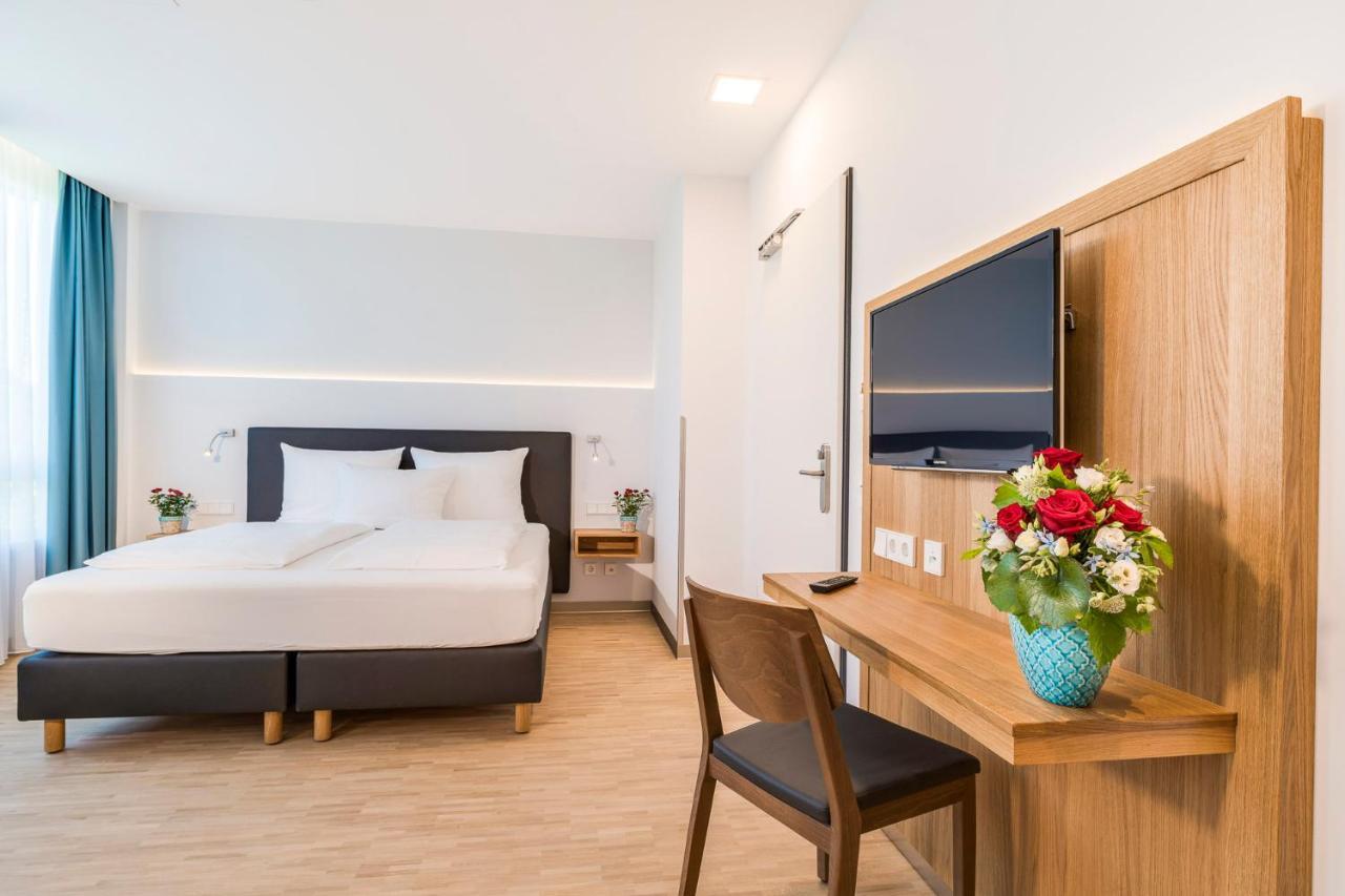 Hotel-Etage Apfelrot Erding Esterno foto